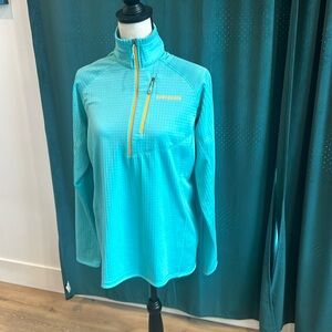 Patagonia women’s half zip fleece